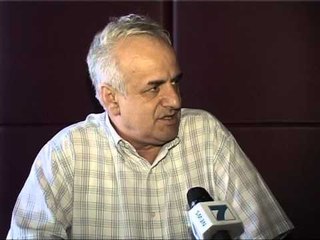 NAZARKO ANALIZON SITUATA NE SHQIPERI E RENDE SI AJO E VITIT 1997 LAJM