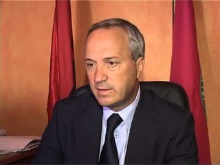 FLET BESNIK BARAJ JA ARSYET E DOREHEQJES NGA KREU I PS TIRANE LAJM