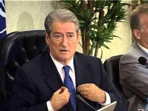 PASTRIMI I SHQIPERISE QEVERIA MASA KUNDER VENDOREVE QE NUK PASTROJNE LAJM