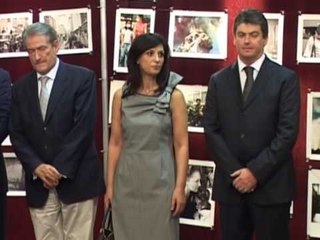 EKSPOZITA E 11 SHTATORIT HAPET NE TIRANE NGA AMBASADA AMERIKANE LAJM