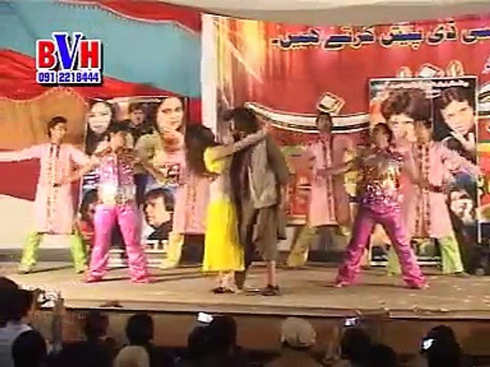 Pashto New Stage Show 2013 Song 13 Jenai Sama Patasa)