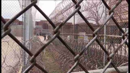 Fianza millonaria para el policía que acribilló a un joven negro en Chicago