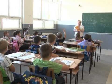 SKANDALI ME ABETAREN NE PRESHEVE MUNGOJNE SIMBOLET KOMBETARE SHQIPTARE LAJM