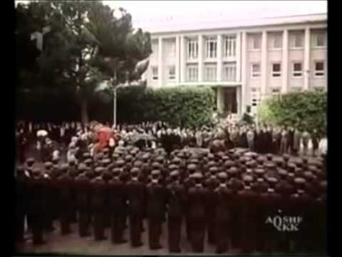 VDES RAMIZ ALIA ISH PASARDHESI I ENVER HOXHES VDIQ NE MOSHEN 86 VJEÇARE LAJM