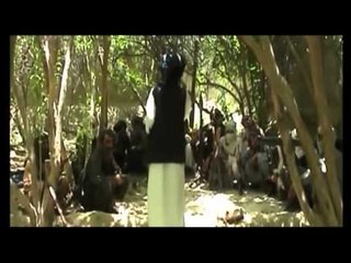 TALEBANET SULMOJNE BURGUN NE AFGANISTAN LIROJNE QINDRA TE DENUAR NGA QELITE LAJM