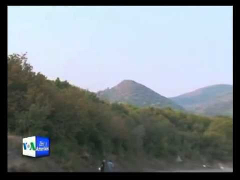 SHTYHET AFATI  KFOR JEP EDHE 24 ORE KOHE PER TE HEQUR BARRIKADAT LAJM