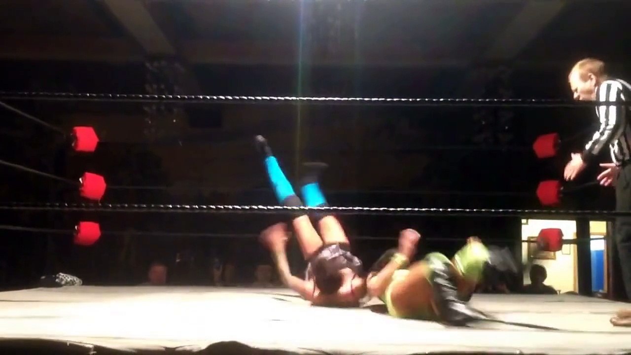 SANTANA GARRETT(C) VS SAMANTHA SLIDES NWA WOMENS WORLD CHAMPIONSHIP MATCH