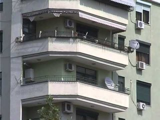 REGJISTRIMI I PASURIVE QEVERIA RRIT NDJESHEM TARIFAT NE ZYRAT E HIPOTEKAVE LAJM