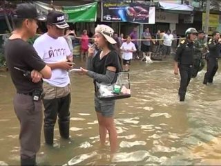 PERMBYTJE NE TAJLANDE SITUATA NE KRYEQYTETIN BANGKOK MJAFT KRITIKE LAJM