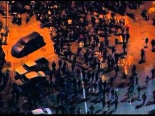 PROTESTAT NE SHBA DEGJENEROJNE NE PERPLASJE TE FORTA ME POLICINE LAJM