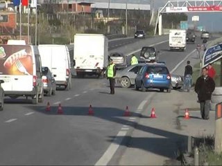 AKSIDENT I RENDE NJE I VDEKUR DHE 6 TE PLAGOSUR NE RRUGEN E RINASIT LAJM