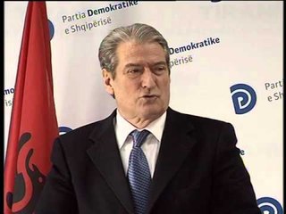 ROKADE ZEDHENESESH IKEN ALBANA MUSTAFARAJ NGA PD VJEN SILVI BARDHI LAJM