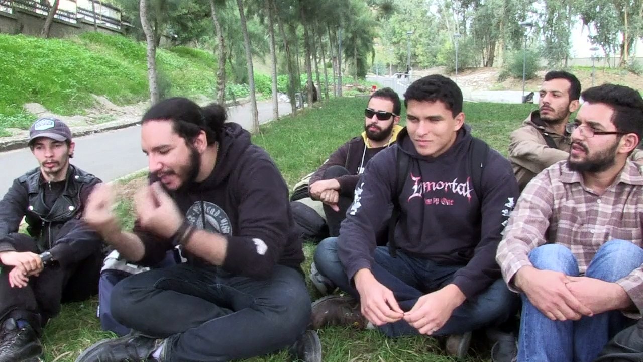 موسيقى الروك تتحدى التقاليد في الجزائر