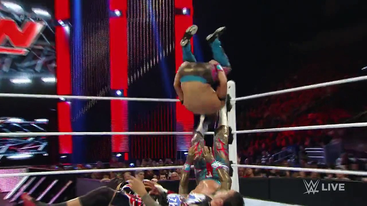 The Usos vs. The Lucha Dragons - No. 1 Contenders' Match- Raw, November 30, 2015