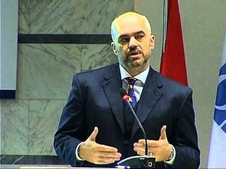 PERFAQESIMI I GRAVE OSBE MBLEDH NE NJE TRYEZE RAMEN TOPALLIN DHE METEN LAJM