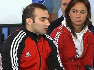 KOMBETARJA E PESHENGRITJES KERKON NDRYSHIMIN E LIGJIT PER SHPERBLIMET E TYRE LAJM