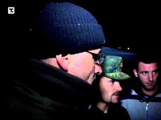 BARRIKADAT NE VERI SERBET NDALOJNE NJE AUTOKOLONE TE KFOR ZUBÇ LAJM