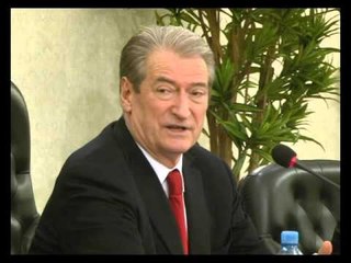 PALLATI I DREJTESISE PROJEKTI I RI I QEVERISE NE BULEVARDIN E RI NE TIRANE LAJM