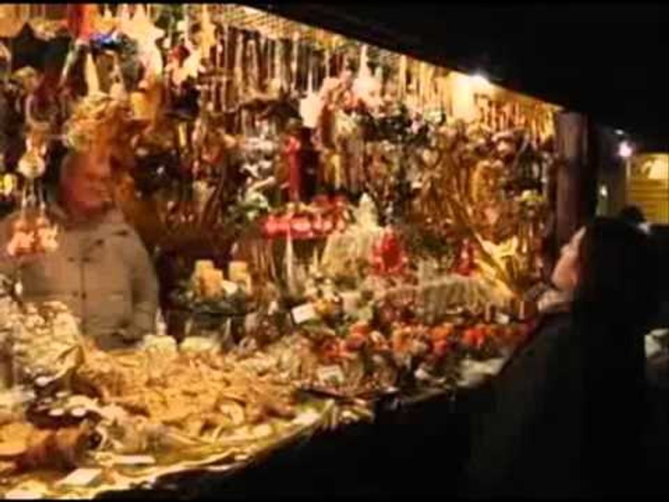 ZBUKUROHET BOTA QYTETET DEKOROHEN NE PRAG TE FESTAVE NE MBARE GLOBIN LAJM