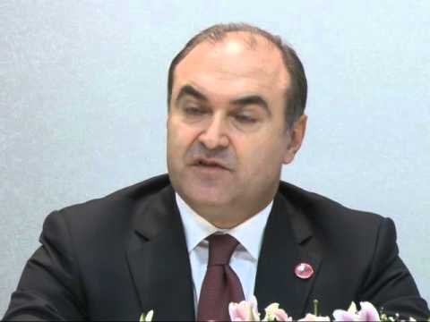 KONSUJT E NDERIT HAXHINASTO KERKON ME SHUME LOBIM PER SHQIPERINE LAJM