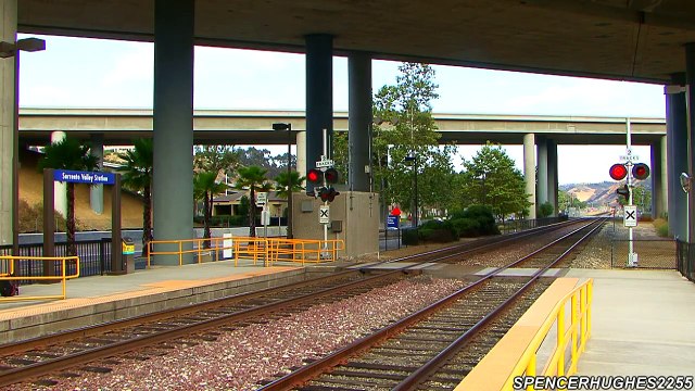 HIGH SPEED Amtrak Surfliners fly through Sorrento Valley (July 5th, 2012)
