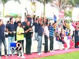 Bride and Groom's Cricket Fever 'Kalaria Night Riders' VS 'Kaneria Daredevils'! - Tv9 Gujarati
