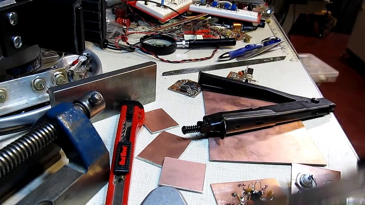 #129: How to cut circuit board PCB material - a couple of favorite methods I use.