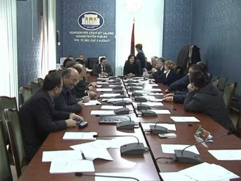 TOPALLI ME DEPUTETET KAFE ME ANETARET E KOMISIONIT PARLAMENTAR TE LIGJEVE LAJM