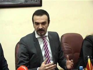 BIZNESI MAQEDONAS KERKON NGA SHQIPERIA PORTIN E DURRESIT NE DISPOZICION LAJM