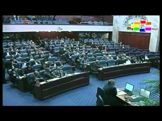 MIRATOHET BUXHETI PARLAMENTI NE MAQEDONI KALON LIGJIN, OPOZITA KUNDER LAJM