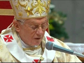 MESHA E KRISHTLINDJEVE PAPA BENEDIKTI SULMON KOMERCIALIZIMIN E FESTES LAJM