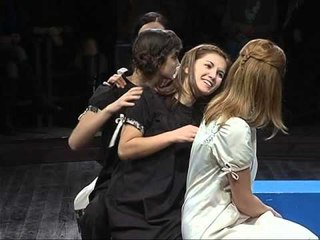 TEATRI I METROPOLIT RIKTHEHET NE SKENE “SHTEPIA E BERNARDA ALBES” LAJM