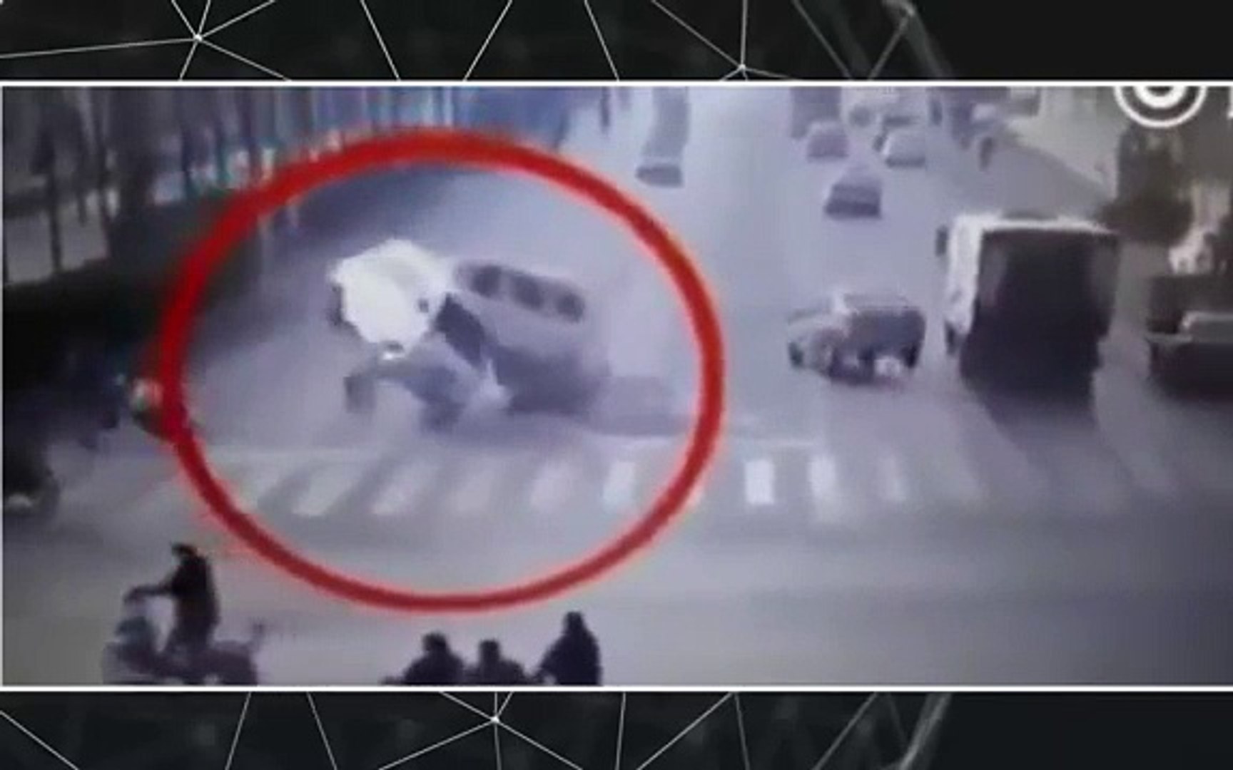 ⁣Levitating cars in China - Floating cars