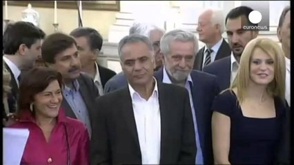 BETOHET KABINETI I KRYEMINISTRIT CIPRAS NIS MENJEHERE NGA PUNA NE GREQI LAJM