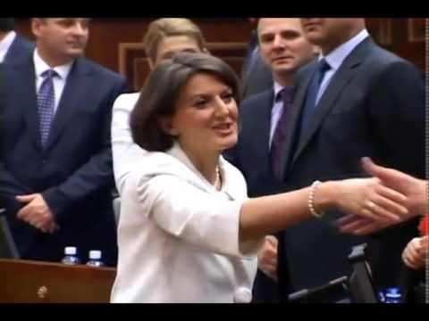 PROTESTAT E “VETEVENDOSJES” JAHJAGA DO TE NEGOCIOJE MES THAÇIT DHE KURTIT LAJM