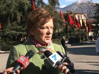 RENIA E LIRISE SE SHTYPIT LIGJVENESIT KOMENTOJNE ARSYET E RENIES ME 16 SHKALLE LAJM