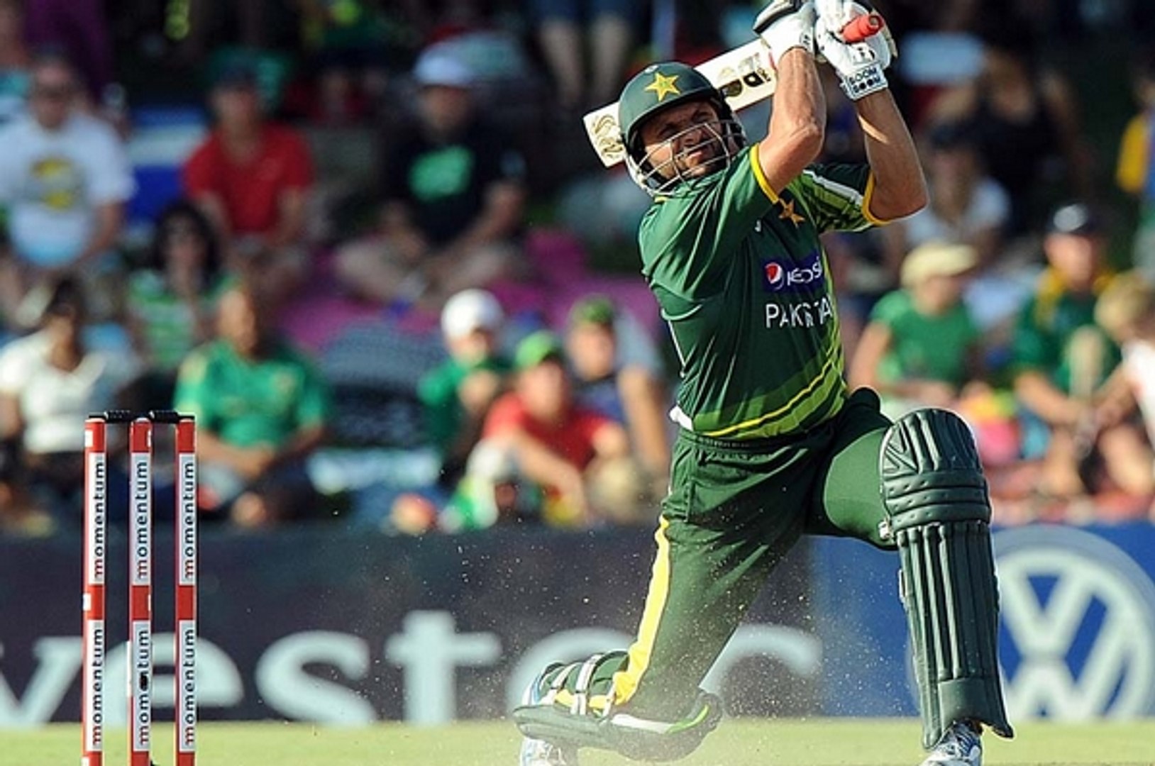 1st T20 Shahid Afridi Bating And Last Momtents Pak Wins Must Watch It !!! -