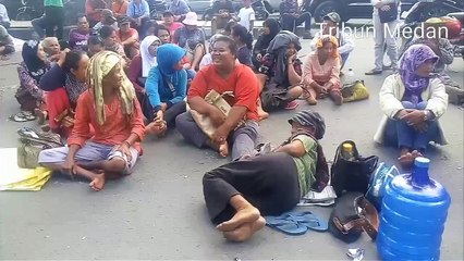 Kelompok Tani Arih Ersadah Aron Bolon Demo Pertanyakan Tanah USU
