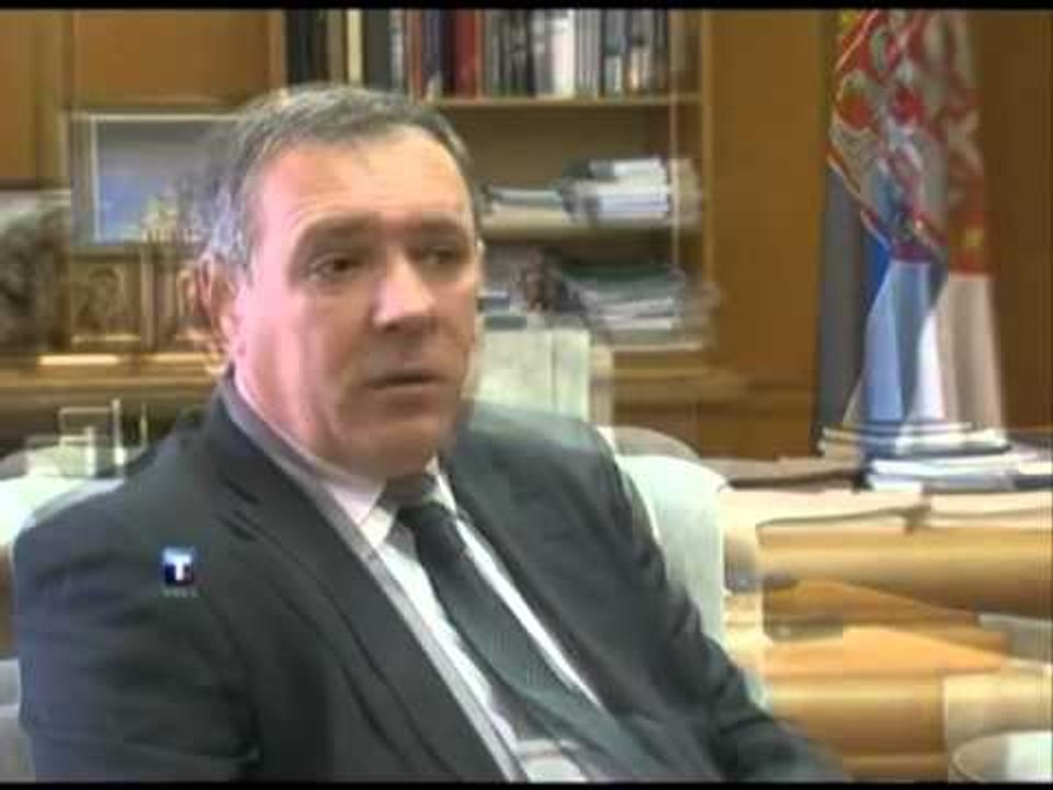 QEVERIA SERBE VIJON SULMET NDAJ REFERENDUMIT NE VERI TE KOSOVES LAJM