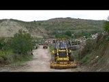Rrugë mes dy fshatrave të të internuarve - Top Channel Albania - News - Lajme