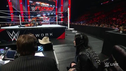 Becky Lynch vs. Charlotte- Raw, November 30, 2015