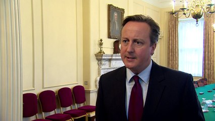 Cameron seeking support for air strikes "across all parties"