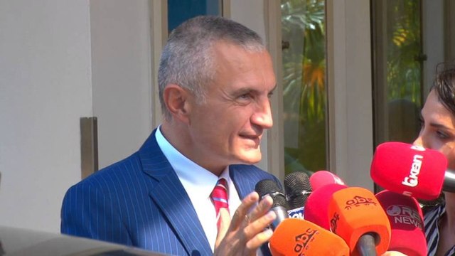 ILIR META TAKOHET ME BUJAR NISHANIN DHE SHPETIM IDRIZIN PER SITUATEN NE VEND LAJM