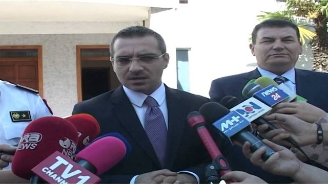 MINISTRI TAHIRI DEKLARON SE EKIPE TE FNSH DO JENE TE PRANISHME NE ZONAT PROBLEMATIKE LAJM
