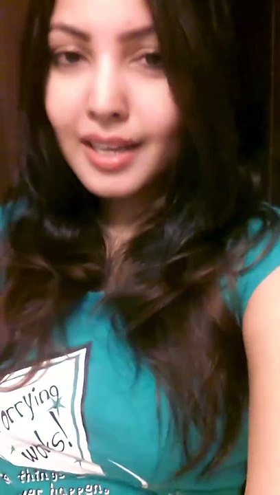 Beautiful Desi Girl Singing Songs - Latest Pahari Song - Kashmiri Folk Song - Beautiful Girl Singing