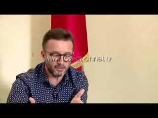 Descargar video: Hetimet për borxhet e CEZ-it - Top Channel Albania - News - Lajme