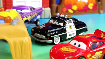 Disney Pixar Cars Lightning McQueen & Mater Give Thanksgiving Thanks And Visit Pilgrims