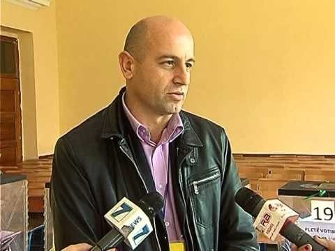 ZGJEDHJET NE UNIVERSITETE PA INTERES TE FILOLOGJIKU RRADHE TE GJATA TE EKONOMIKU LAJM