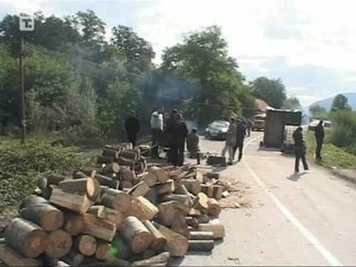 THAÇI PER SIGURINE KRYEMINISTRI PREMTON ZBATIM TE LIGJIT EDHE NE VERI LAJM