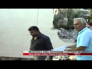 Krujë, banorët kundër prishjes se ndërtesave - News, Lajme - Vizion Plus